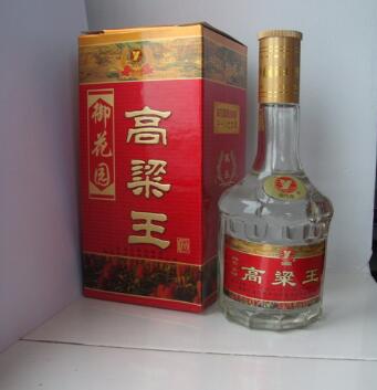 丹露香酒業(yè)加盟