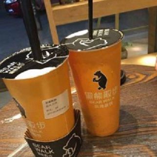 黑熊散步風(fēng)尚茶飲加盟