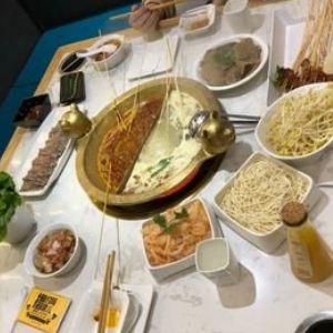 一饞串說(shuō)串串火鍋加盟